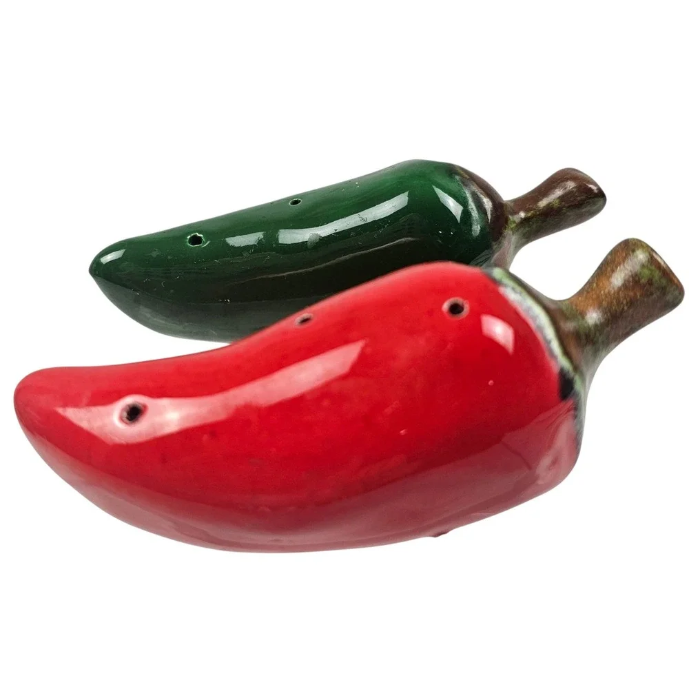 Vintage Ceramic‎ Chili Pepper Salt and Pepper Shakers Red Green Southwestern 3
